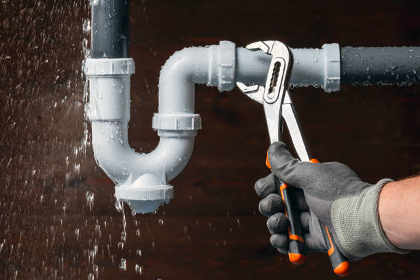 Professional Gas Line Repair technician working in Huntley, IL